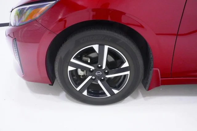 Used 2024  Nissan SV image 11