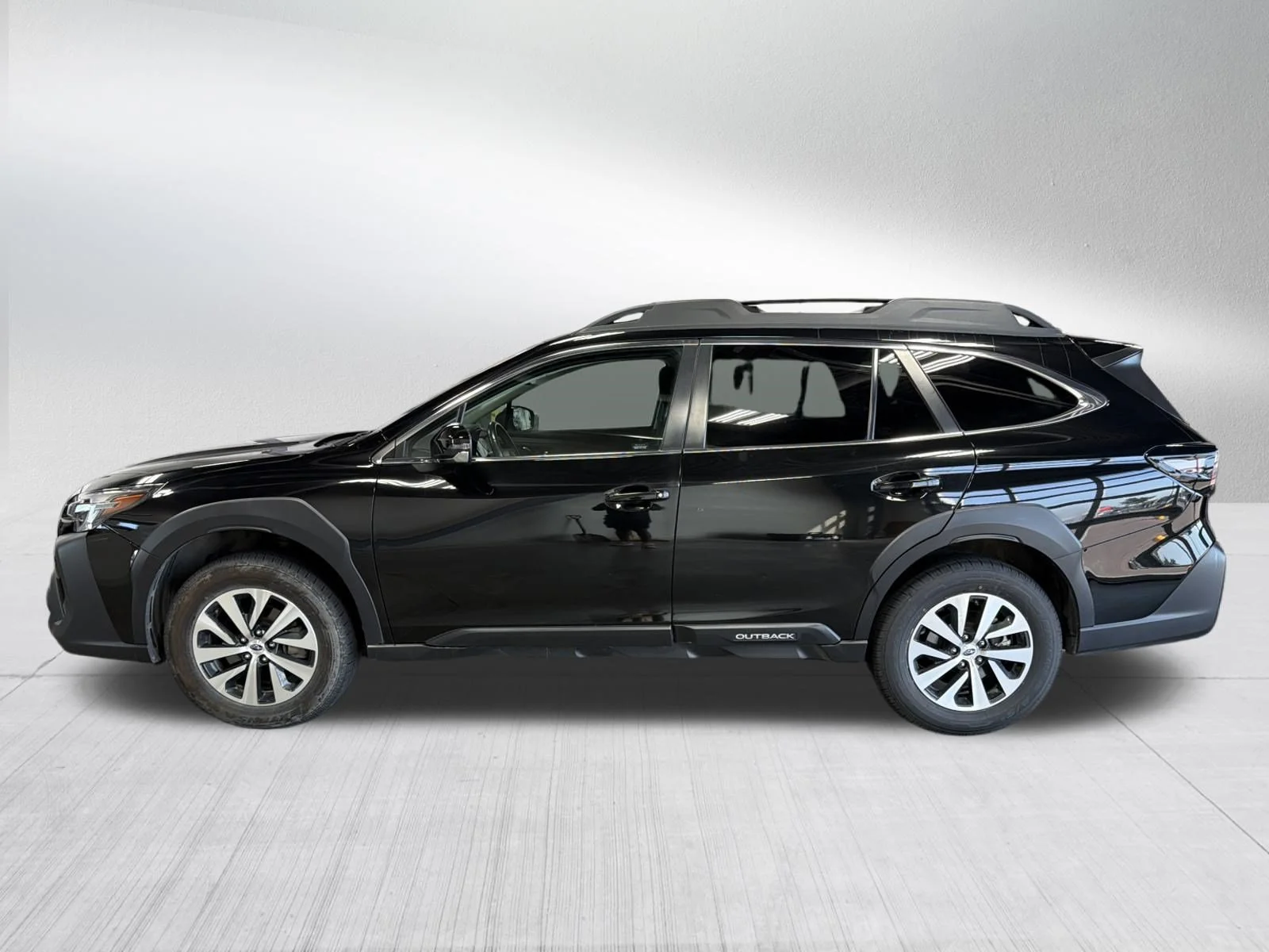 Certified Used 2024 Crystal Black Silica Subaru Premium image 4