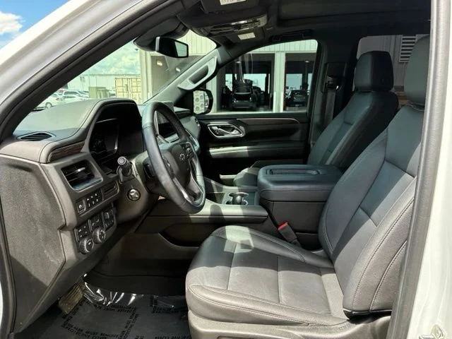 Used 2023 Summit White Chevrolet Z71 image 7