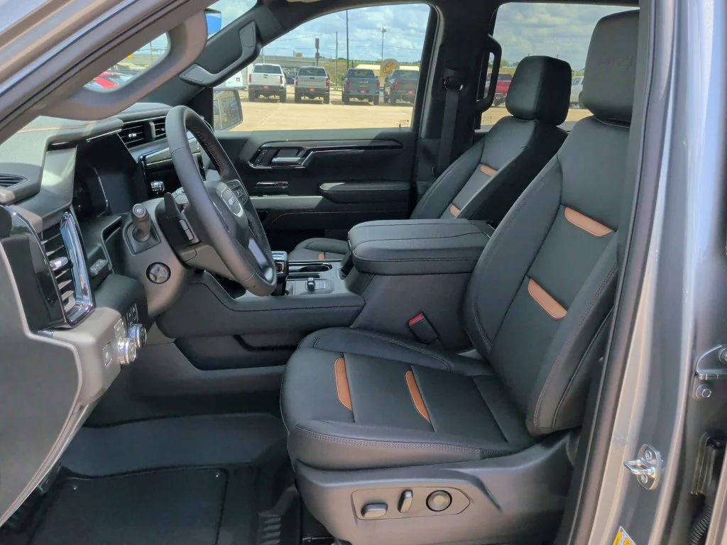 2026 GMC Sierra 1500 AT4 - Photo 13