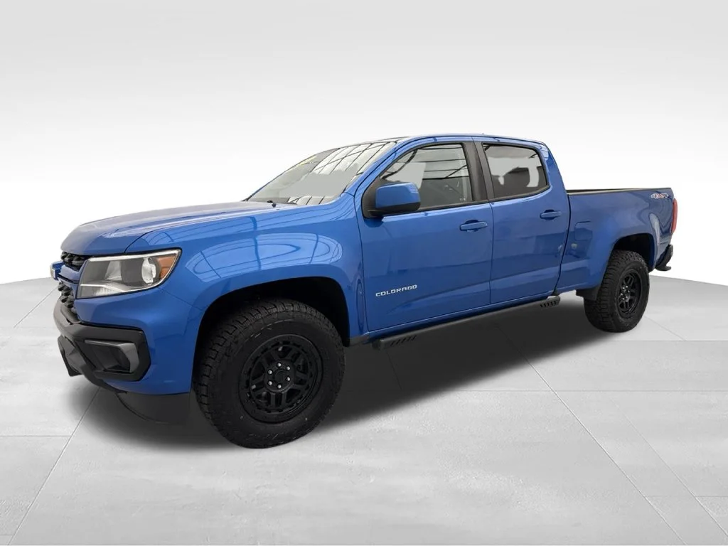 Used 2021 Bright Blue Metallic Chevrolet LT image 3