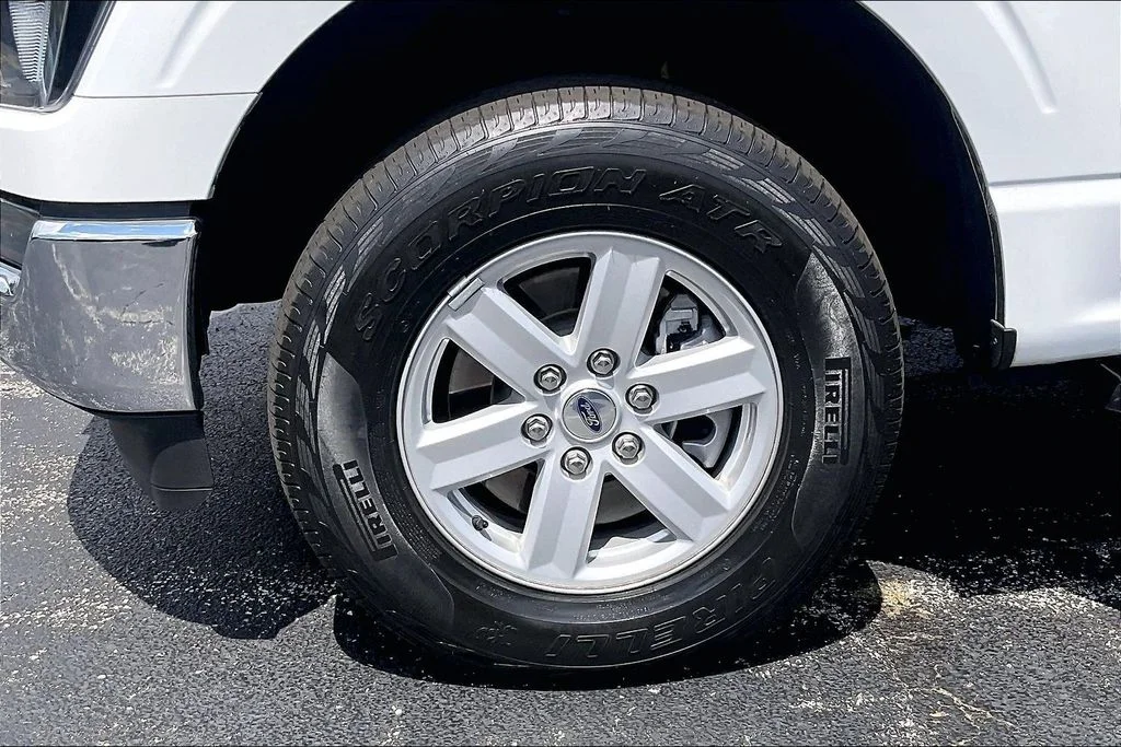 Used 2023 White Ford XLT image 8
