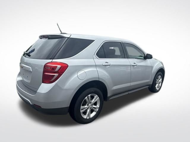 Used 2017 Silver Chevrolet LS image 5