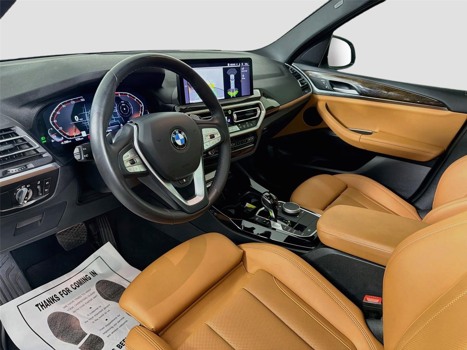 Used 2022 Alpine White BMW sDrive30i image 9