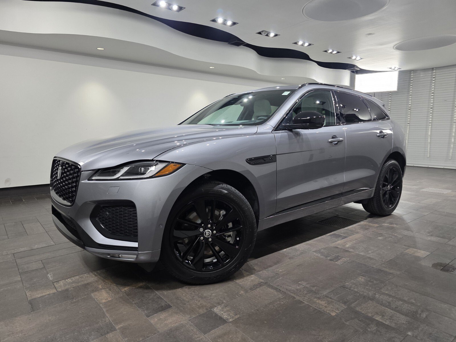 New 2026 Eiger Grey JAGUAR P250 R-DYNAMIC S image 1