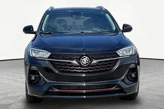 Used 2022 Black Buick Select image 3