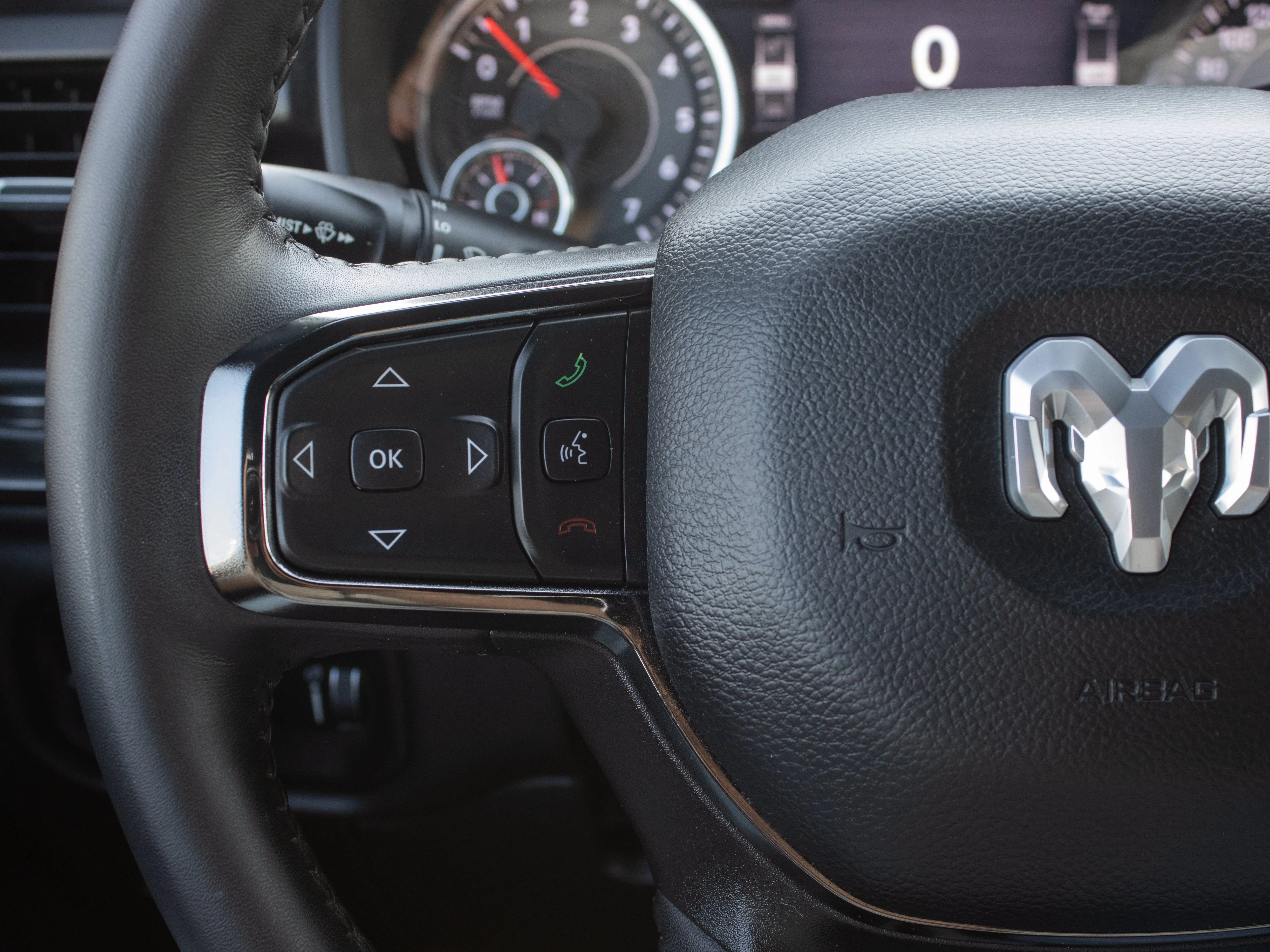 Used 2024 Blue RAM Big Horn* | 5.7L HEMI V8 | Heated Seats & Steering Wheel | 12 inches NAV Touchscreen image 23
