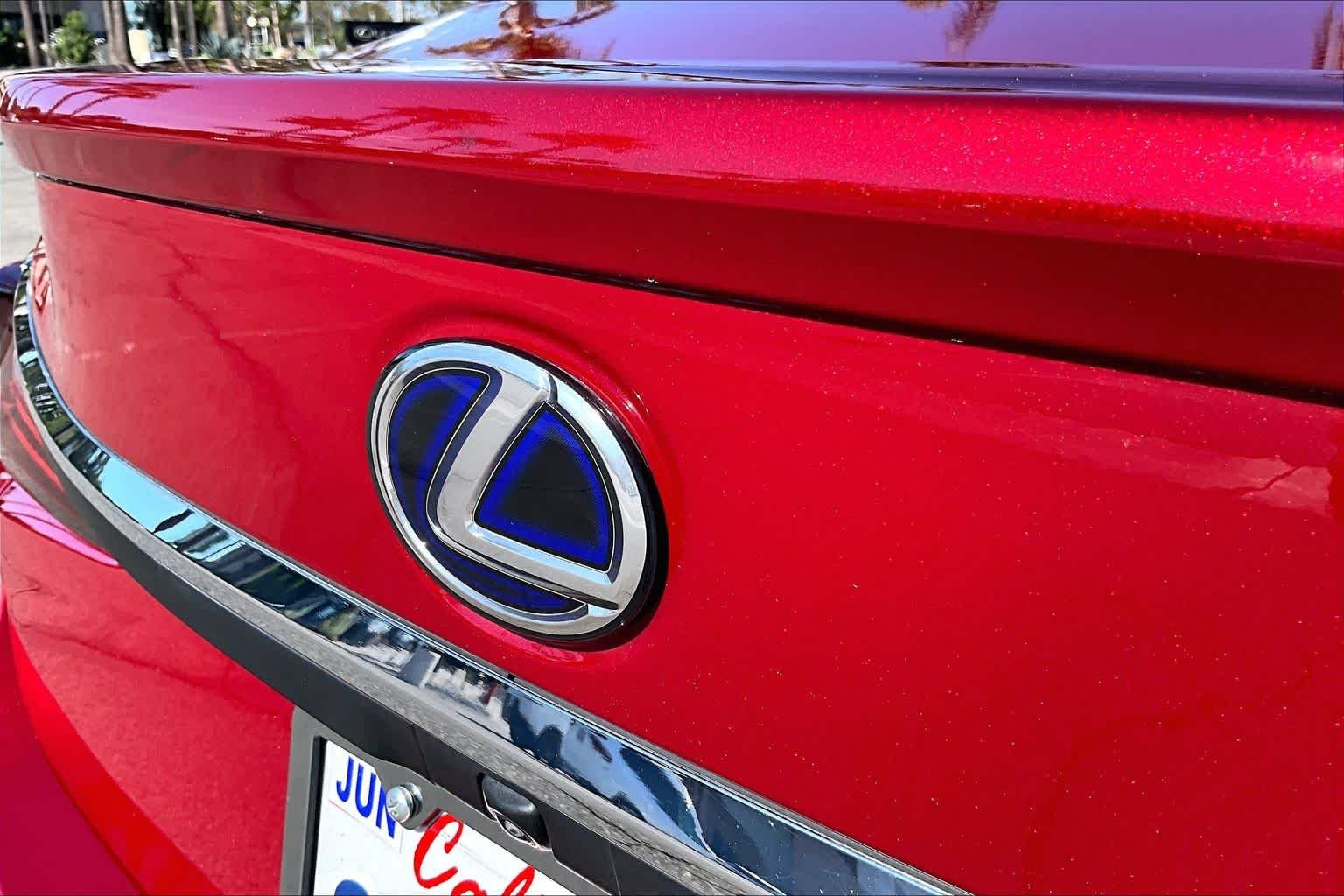 Used 2022 Matador Red Mica Lexus  image 29