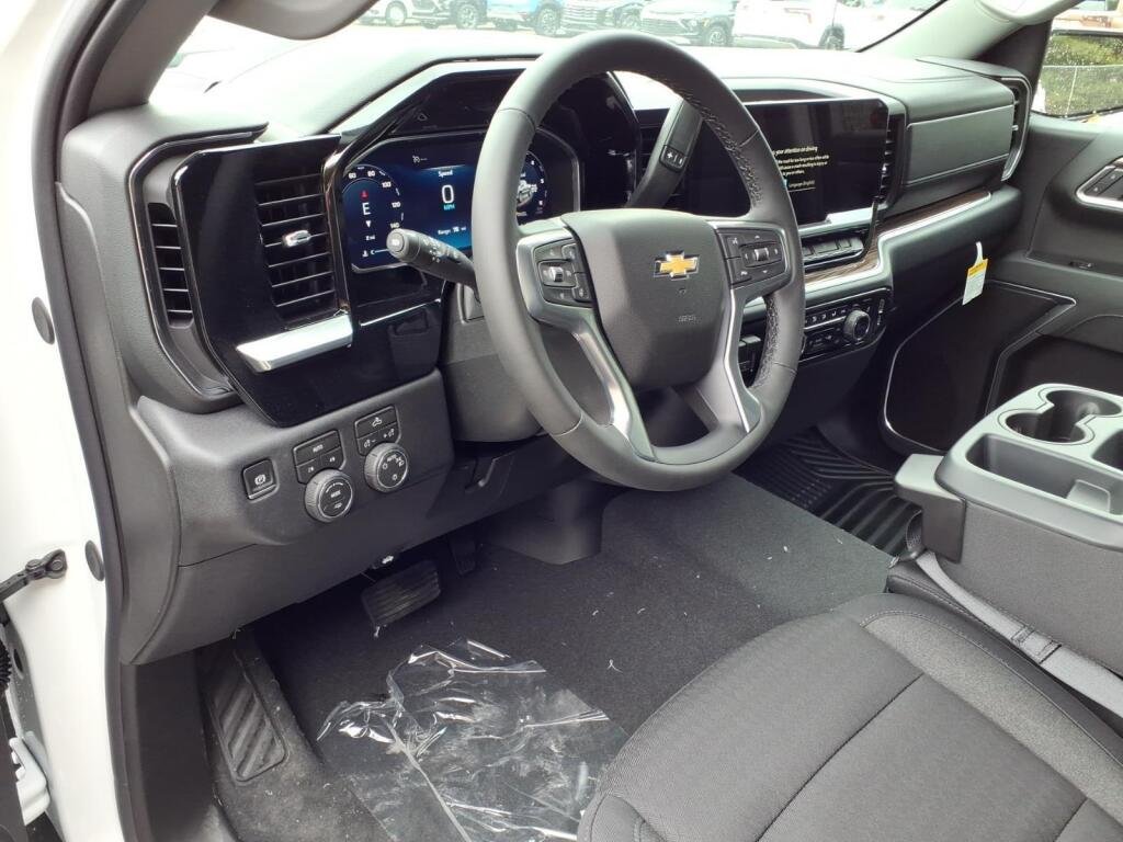 New 2026 Summit White Chevrolet LT image 8