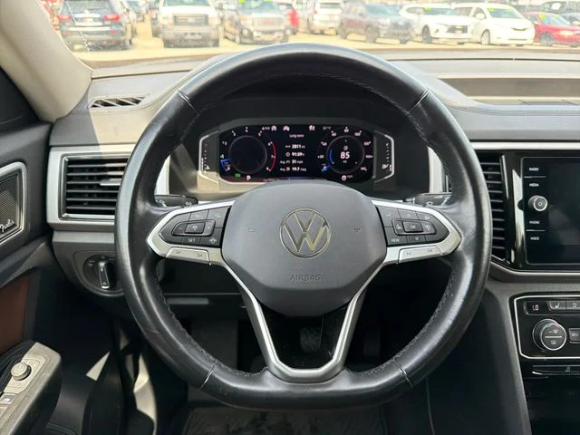Used 2021 White Volkswagen SEL Premium image 10