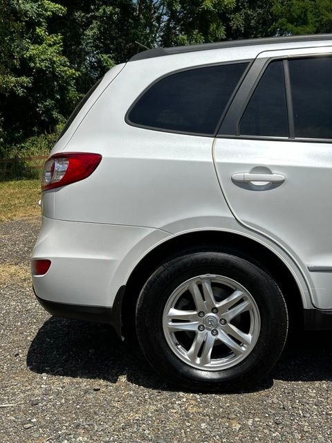 Used 2012 Frost White Pearl Hyundai GLS image 32