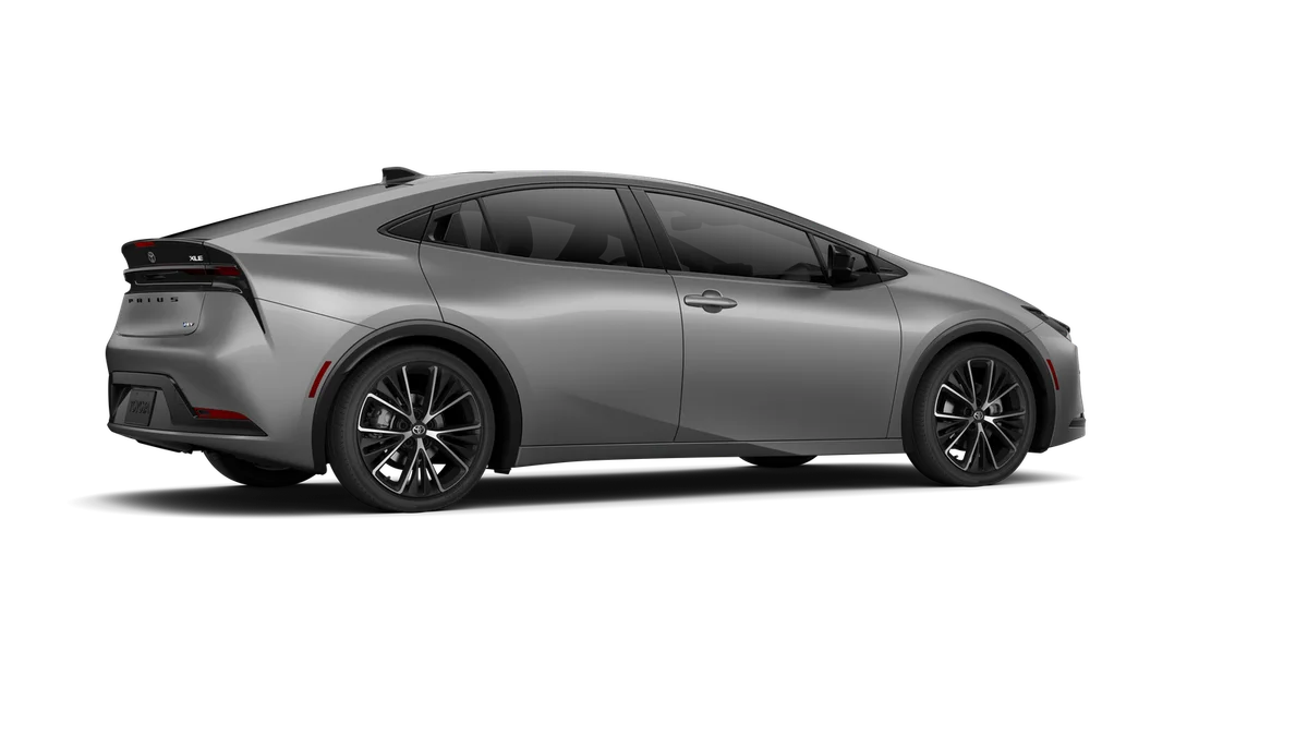 New 2027 Guardian Gray Toyota XLE image 11