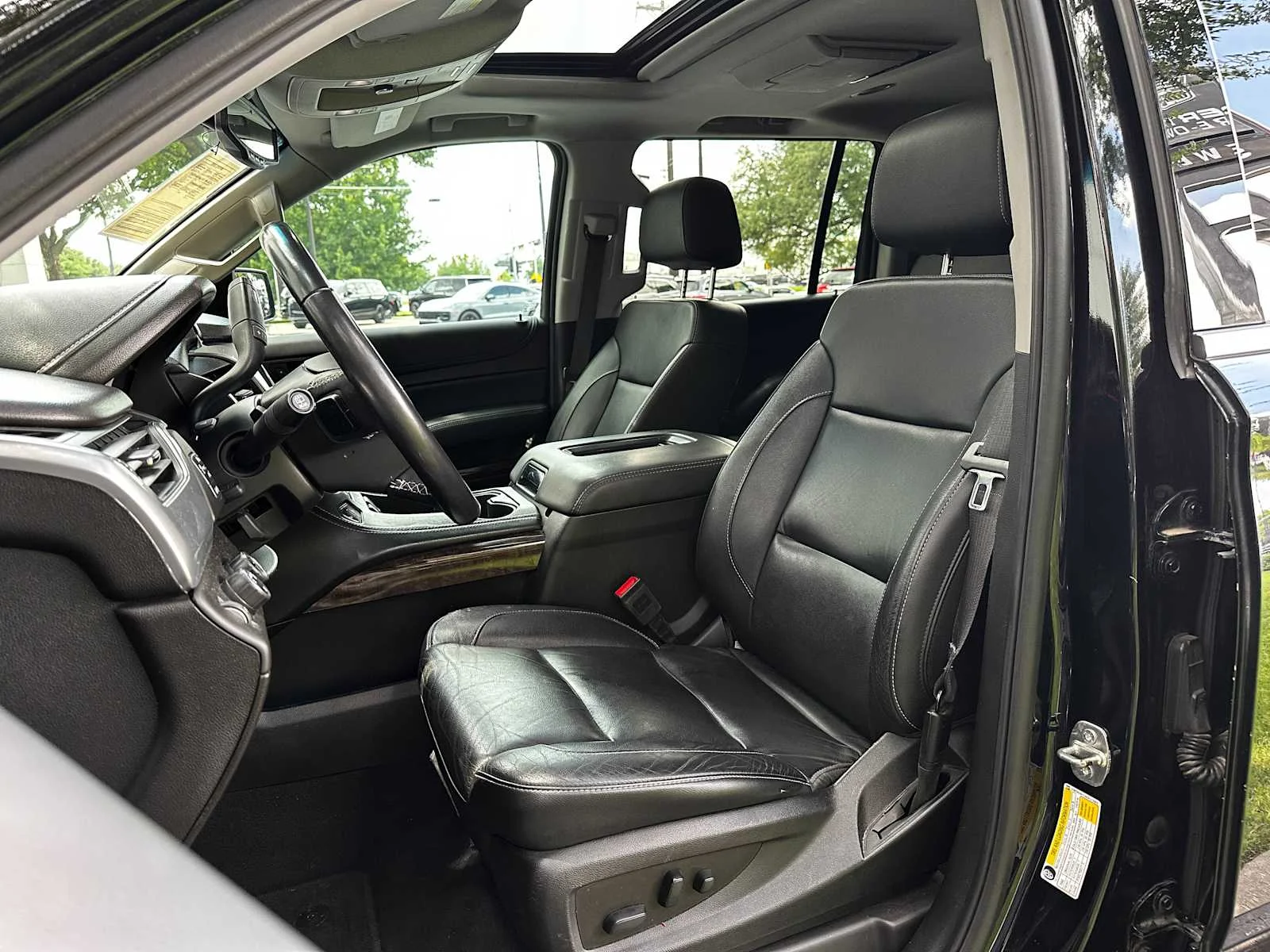 Used 2019 BLACK Chevrolet LT image 9