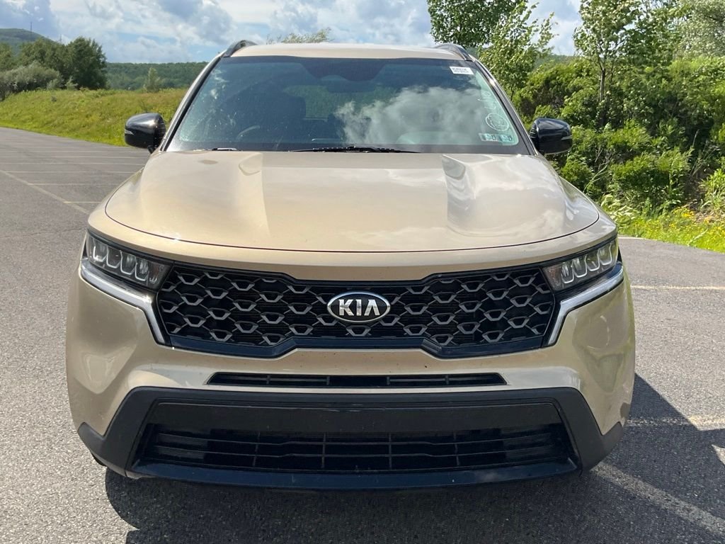 Used 2021 Crystal Beige Kia S image 22