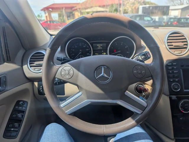 Used 2010 Red Mercedes-Benz ML 350 image 10
