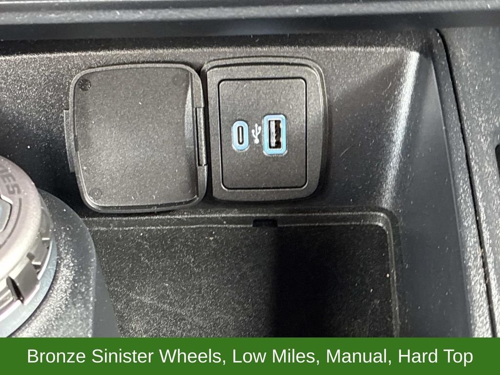 Used 2022 Green Ford  image 30