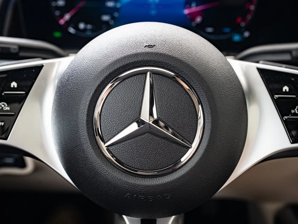 Used 2025 Night Black Mercedes-Benz GLB 250 image 28