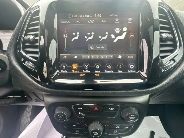 Used 2018 Gray Jeep Limited image 22