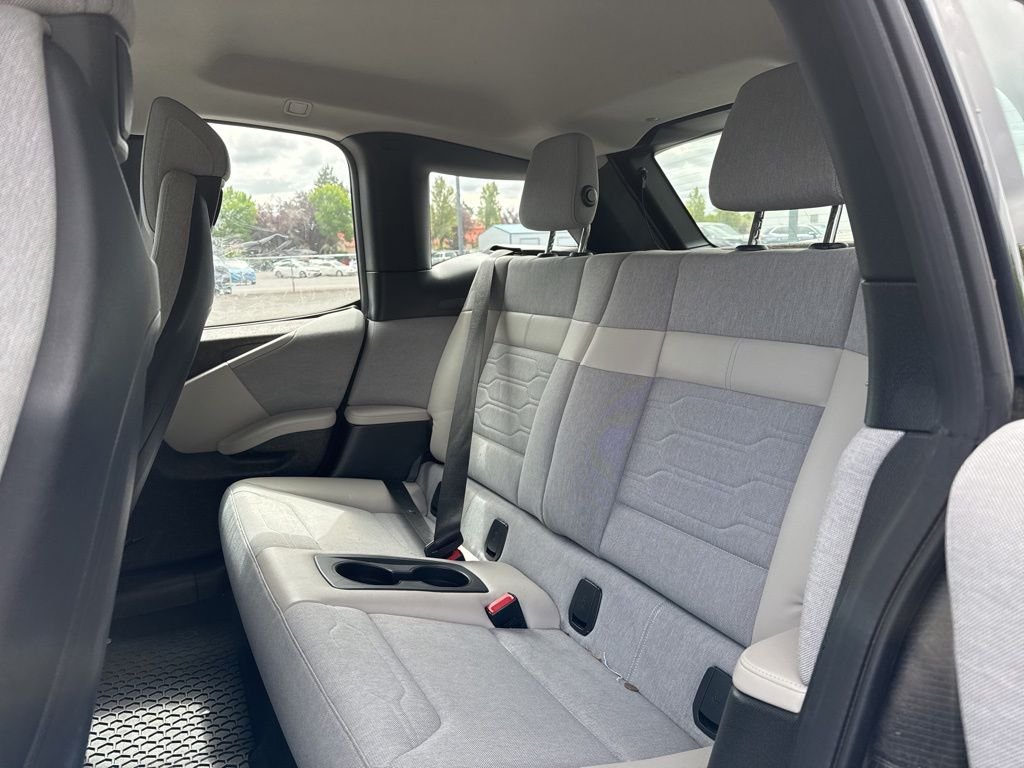 Used 2014 Capparis White w/BMW i Frozen Blue Accent BMW with Range Extender image 17