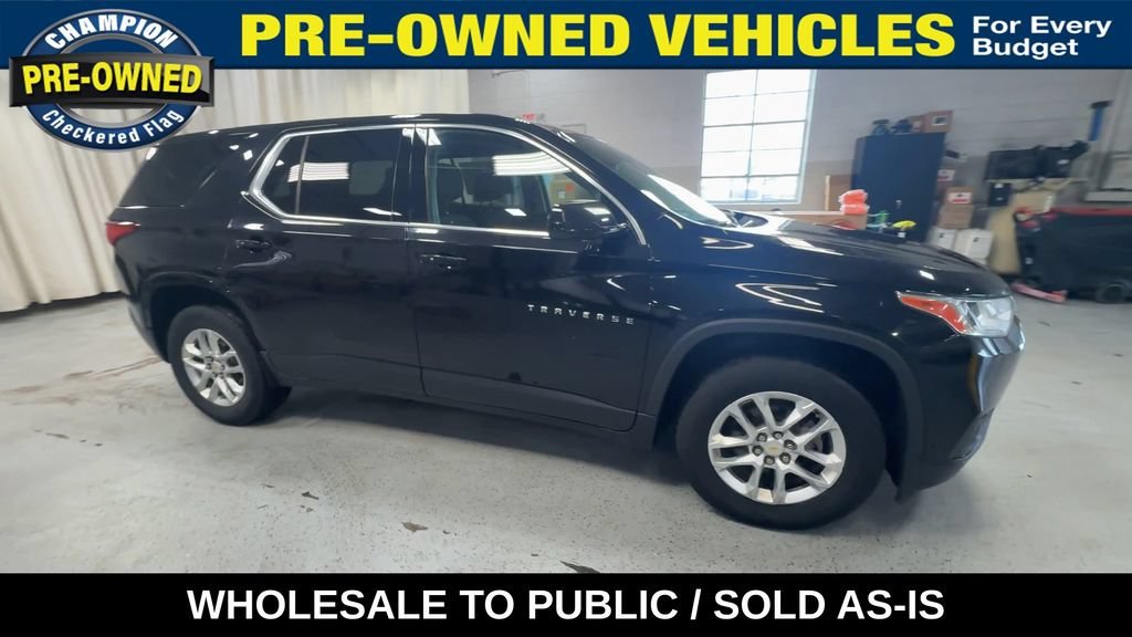 Used 2018 Chevrolet Traverse LS with VIN 1GNERFKW5JJ102543 for sale in Royal Oak, MI