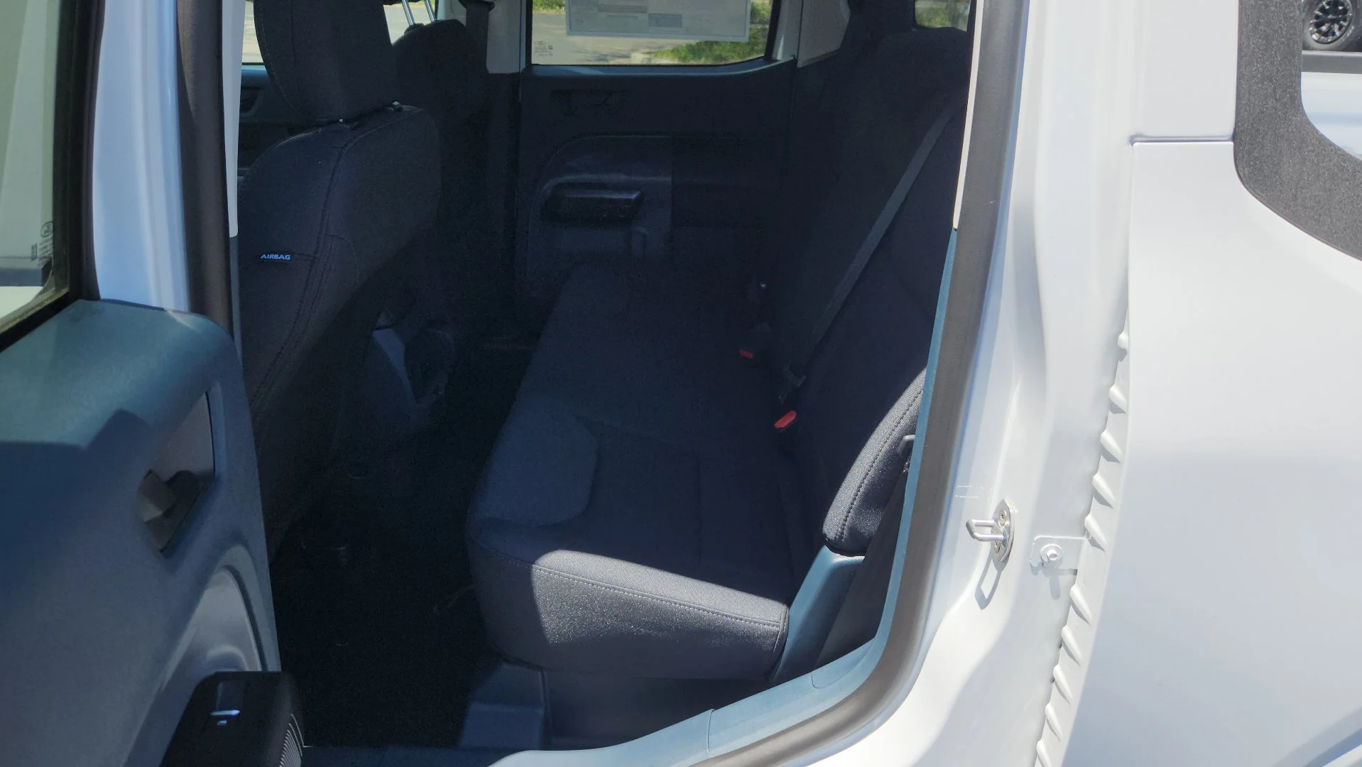 New 2026 Oxford White Ford XL image 15