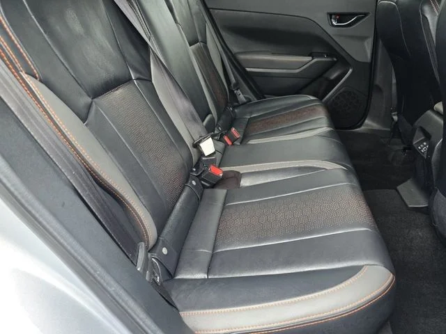 Used 2024 Ice Silver Metallic Subaru Limited image 21