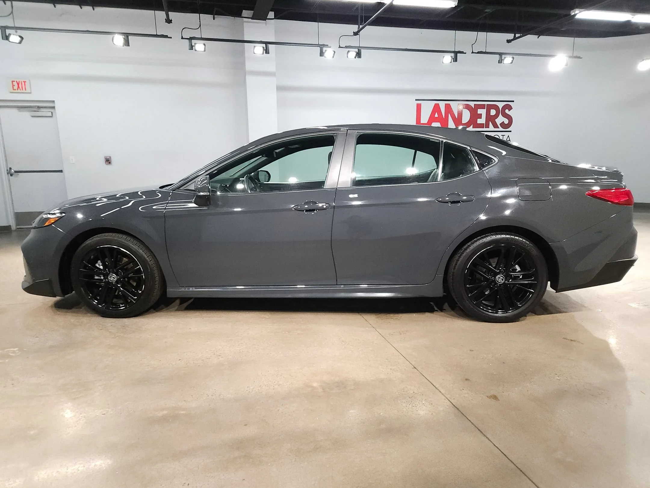 Used 2025 Underground Toyota SE image 4