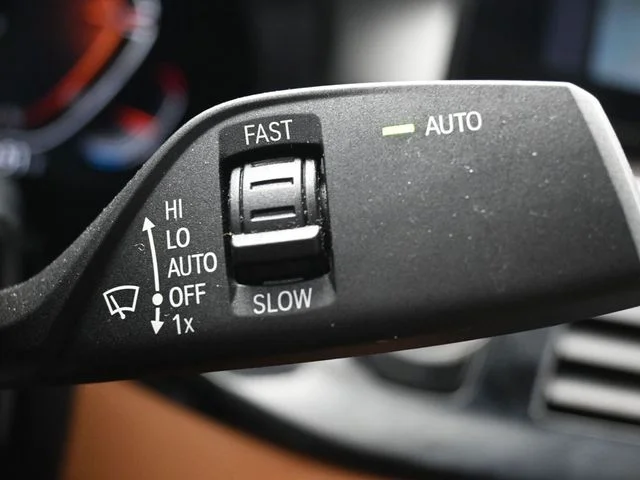 Used 2021 White BMW 540i image 32