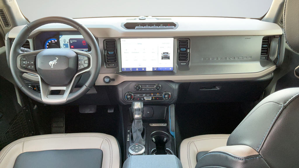 Used 2024 Azure Gray Metallic Ford Wildtrak image 7