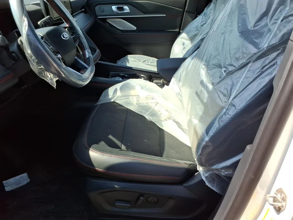 New 2026 Star White Metallic Tri-Coat Ford ST image 14