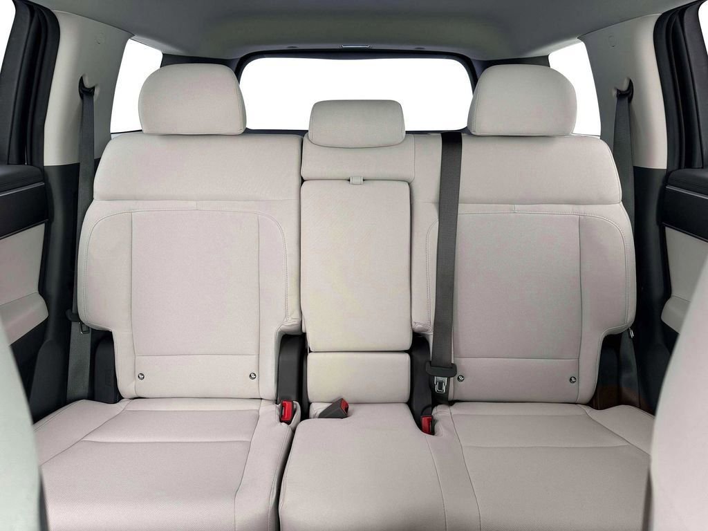 New 2026 Gray Hyundai SE image 16