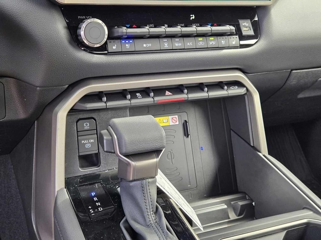 2026 Toyota Tundra Limited - Photo 30