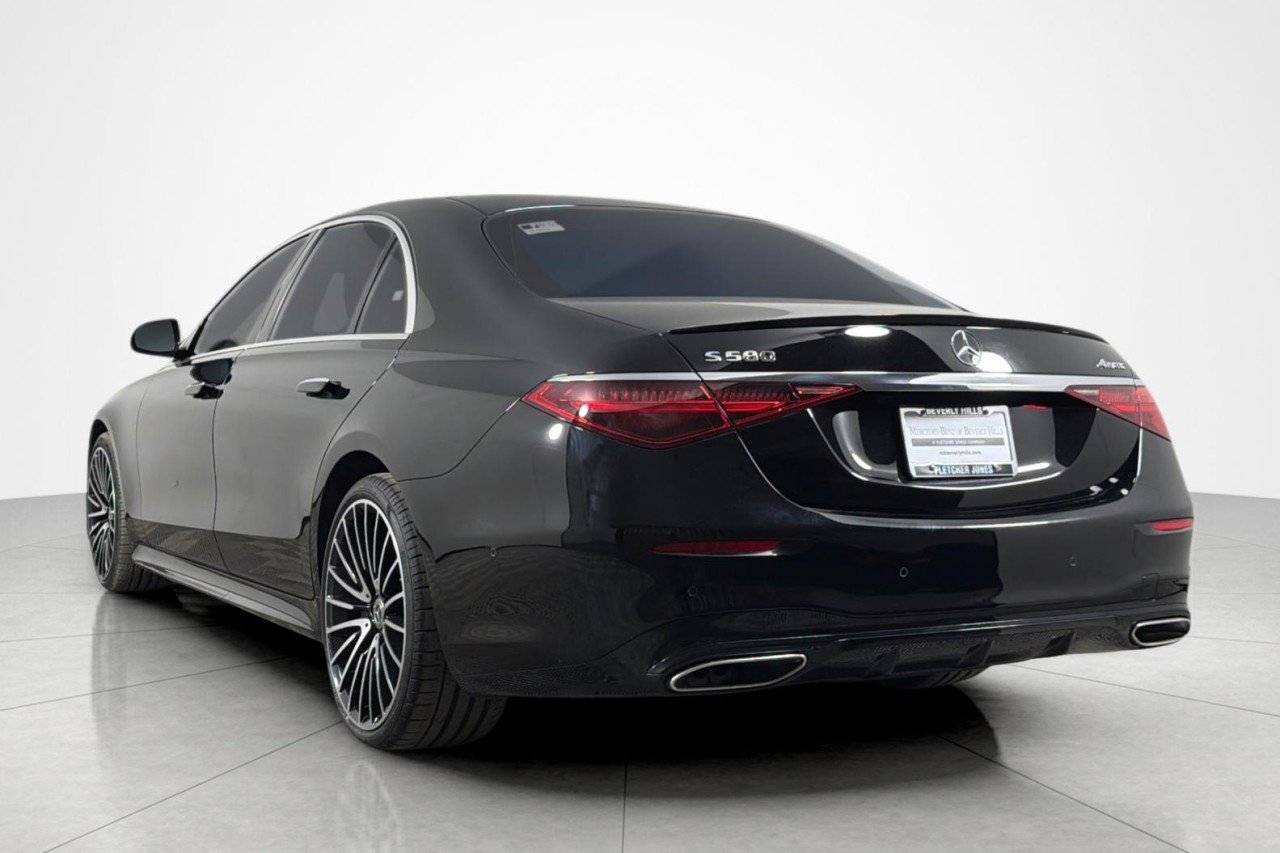 Used 2021 Black Mercedes-Benz S 580 image 3