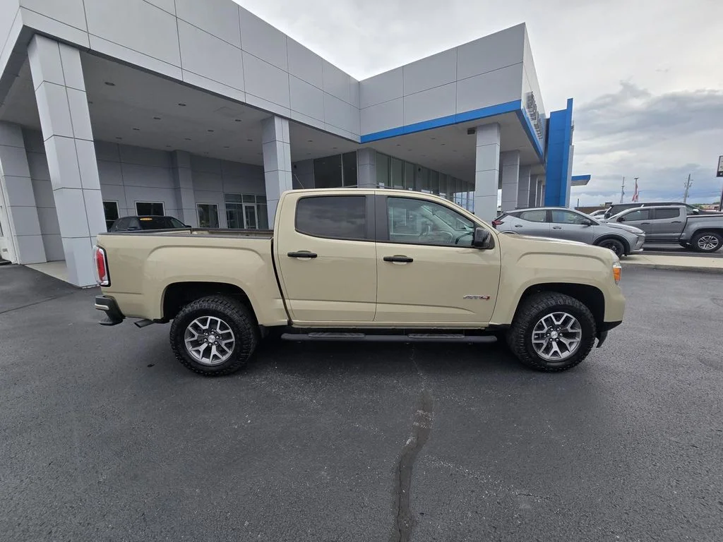Used 2022 Desert Sand Metallic GMC AT4 - Leather image 21