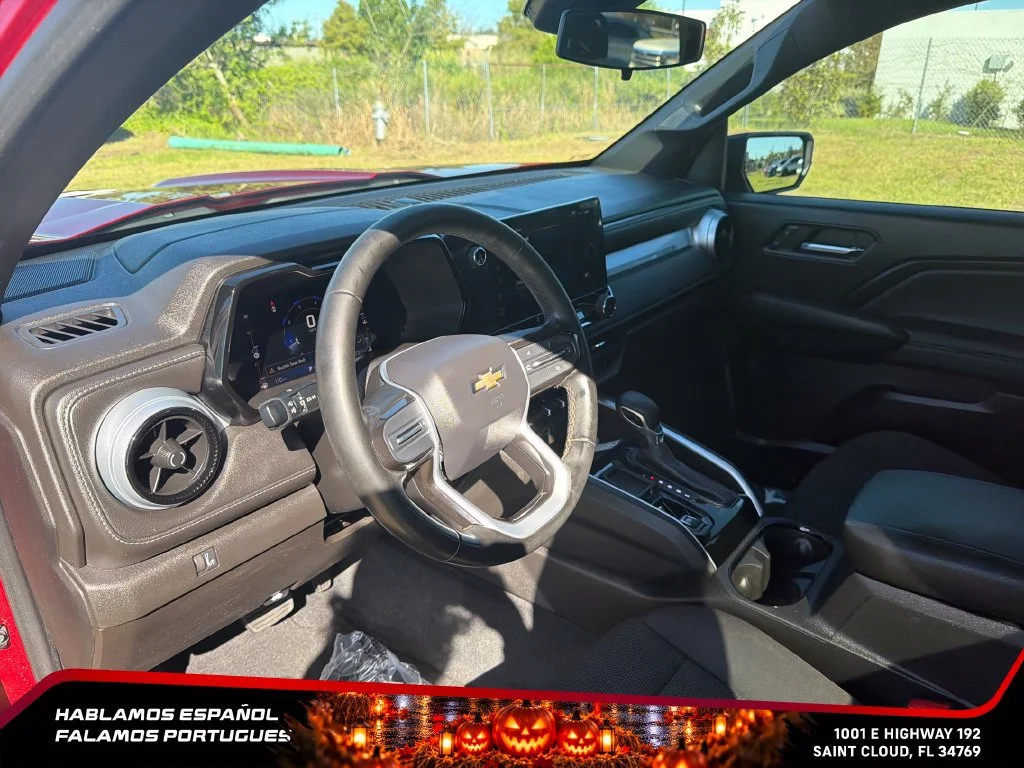 Used 2023 RADIANT RED TINTCOAT Chevrolet 2WD LT image 17