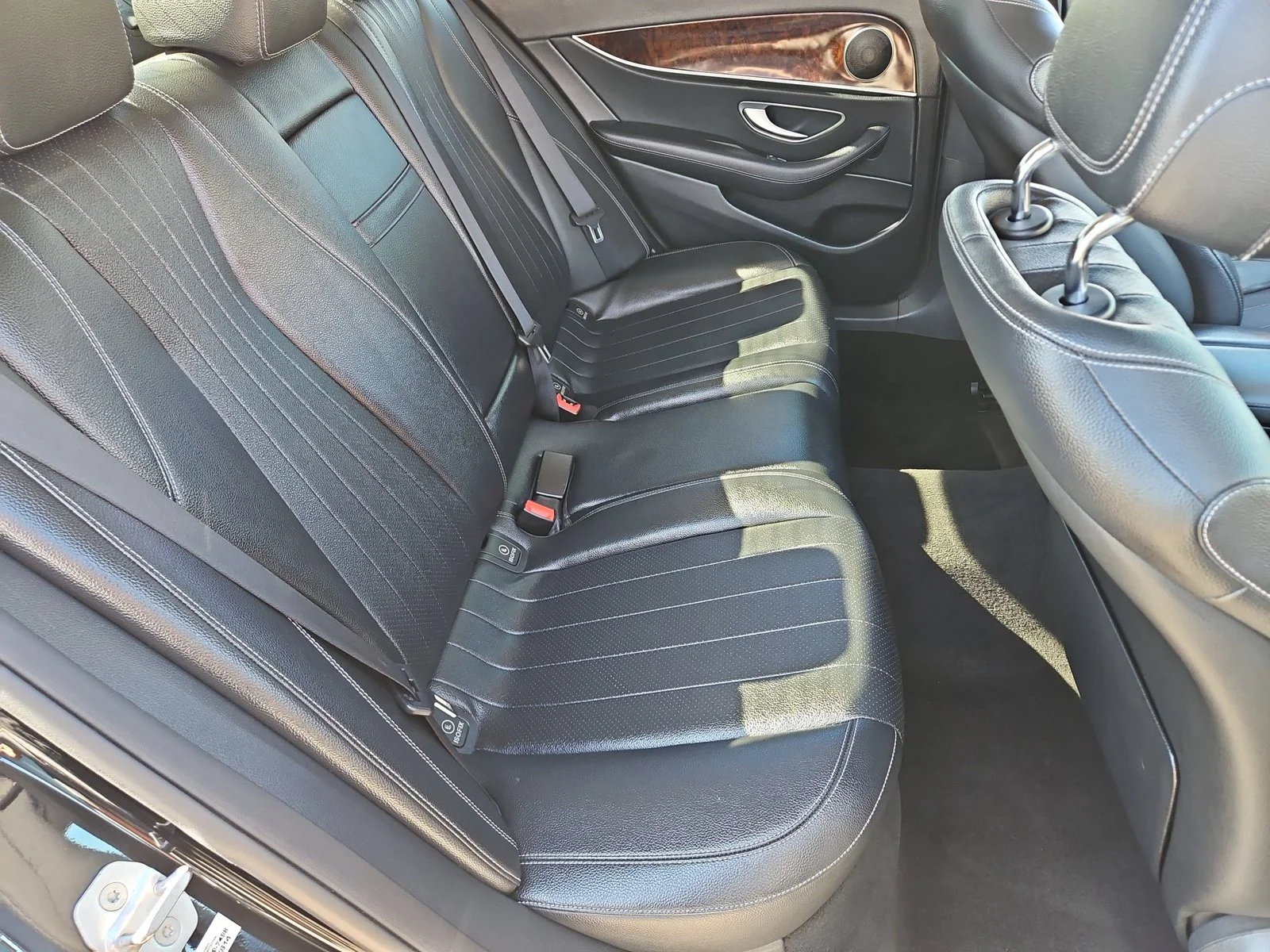 Used 2018 Black Mercedes-Benz E 300 image 21