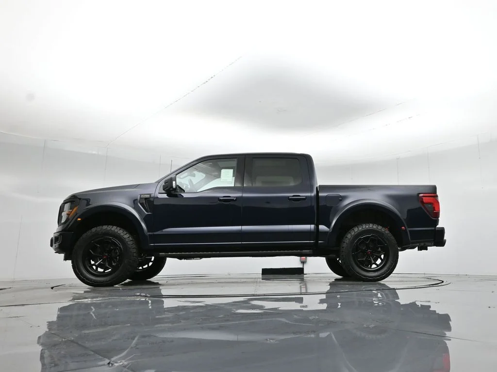 New 2025 Antimatter Blue Metallic Ford XLT image 7