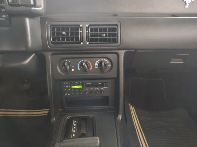 Used 1992 Red Ford LX image 16