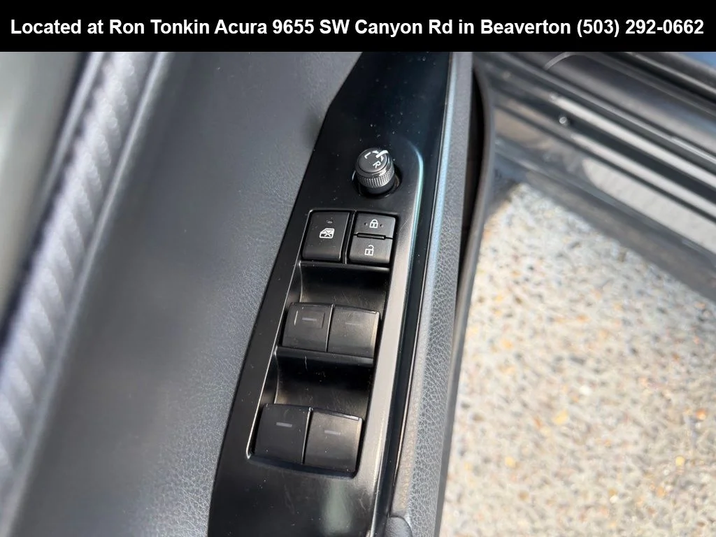 Used 2025 Heavy Metal/Midnight Black Metallic Toyota SE image 12