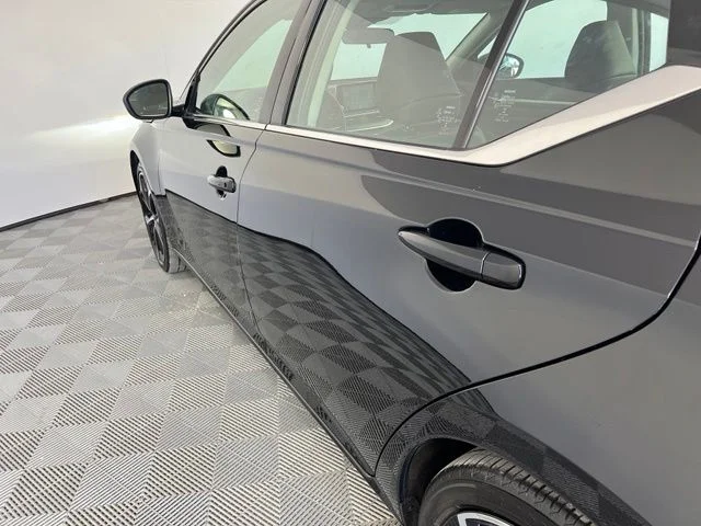 Used 2025 Black Nissan 2.5 SR image 10