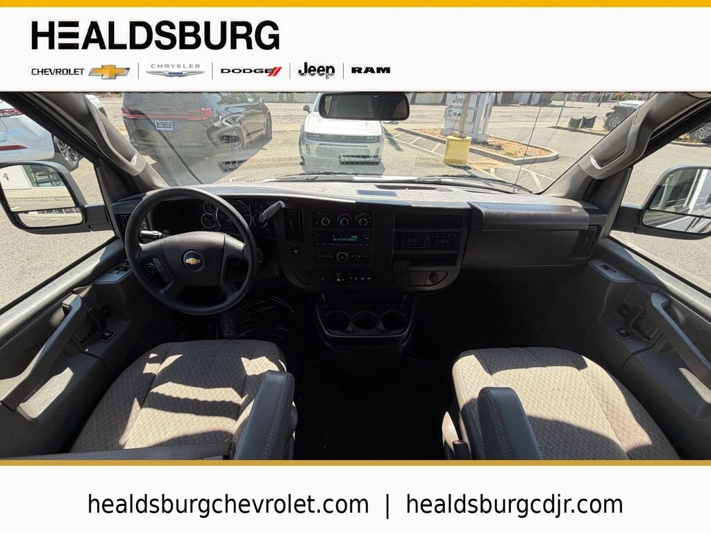 2025 Chevrolet Express Passenger LT - Photo 16