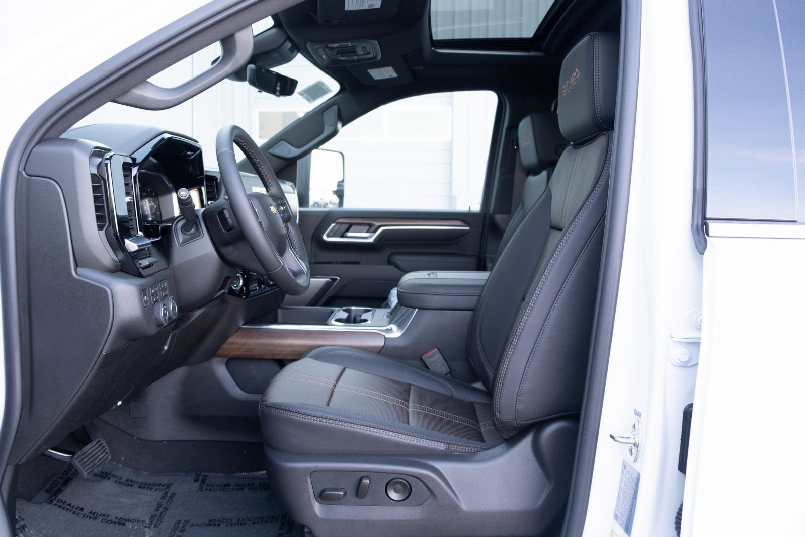 2026 Chevrolet Silverado 3500 HD High Country - Photo 12