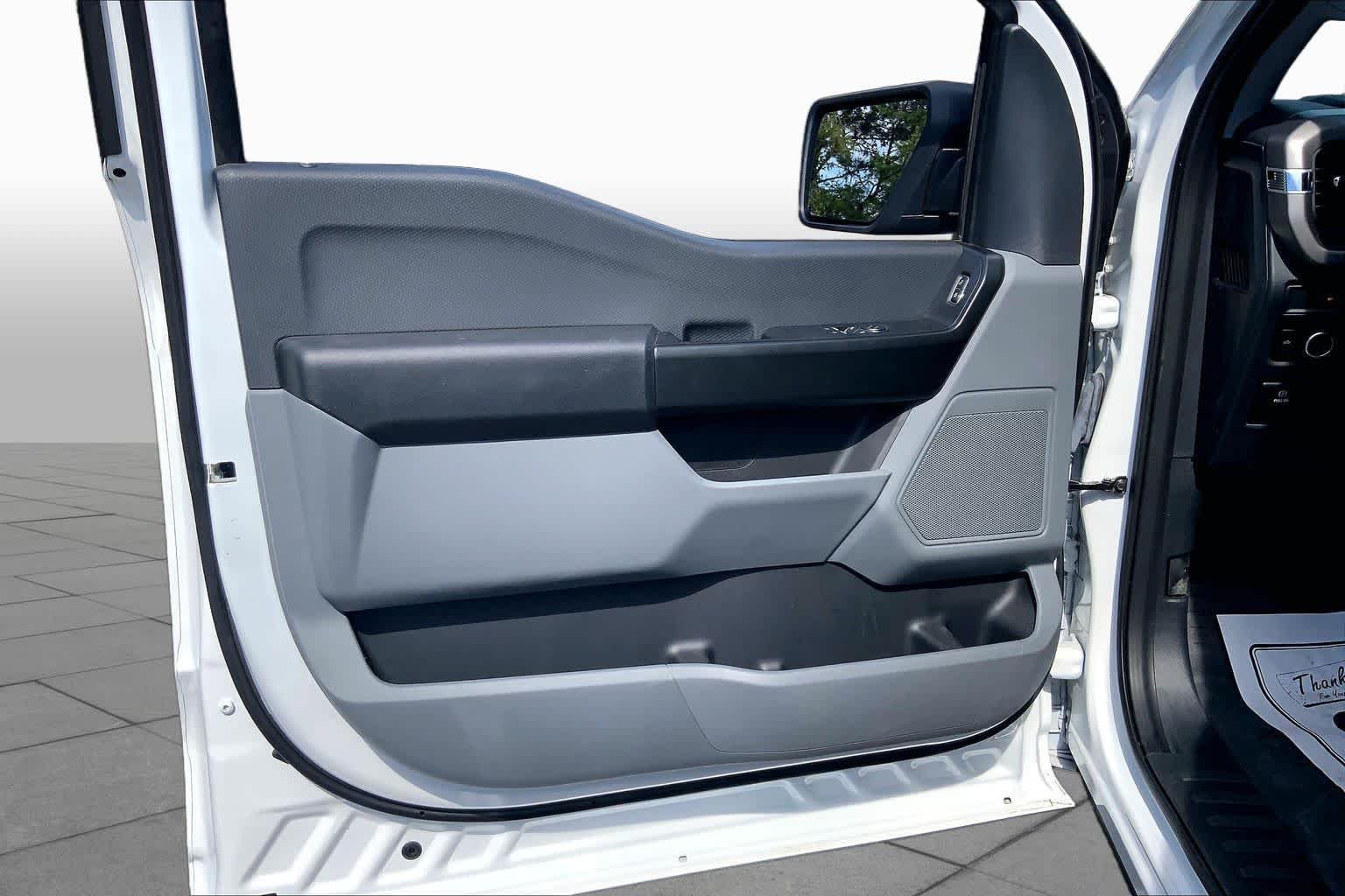 Used 2025 Oxford White Ford XL image 19