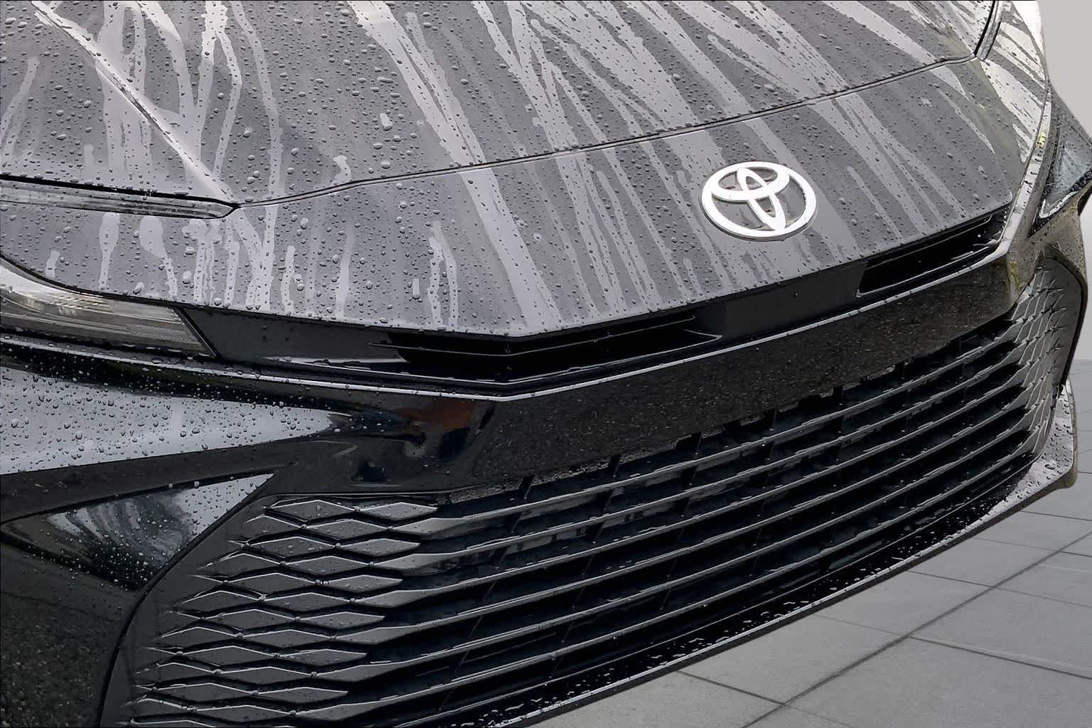 Used 2025 Midnight Black Metallic Toyota LE image 29