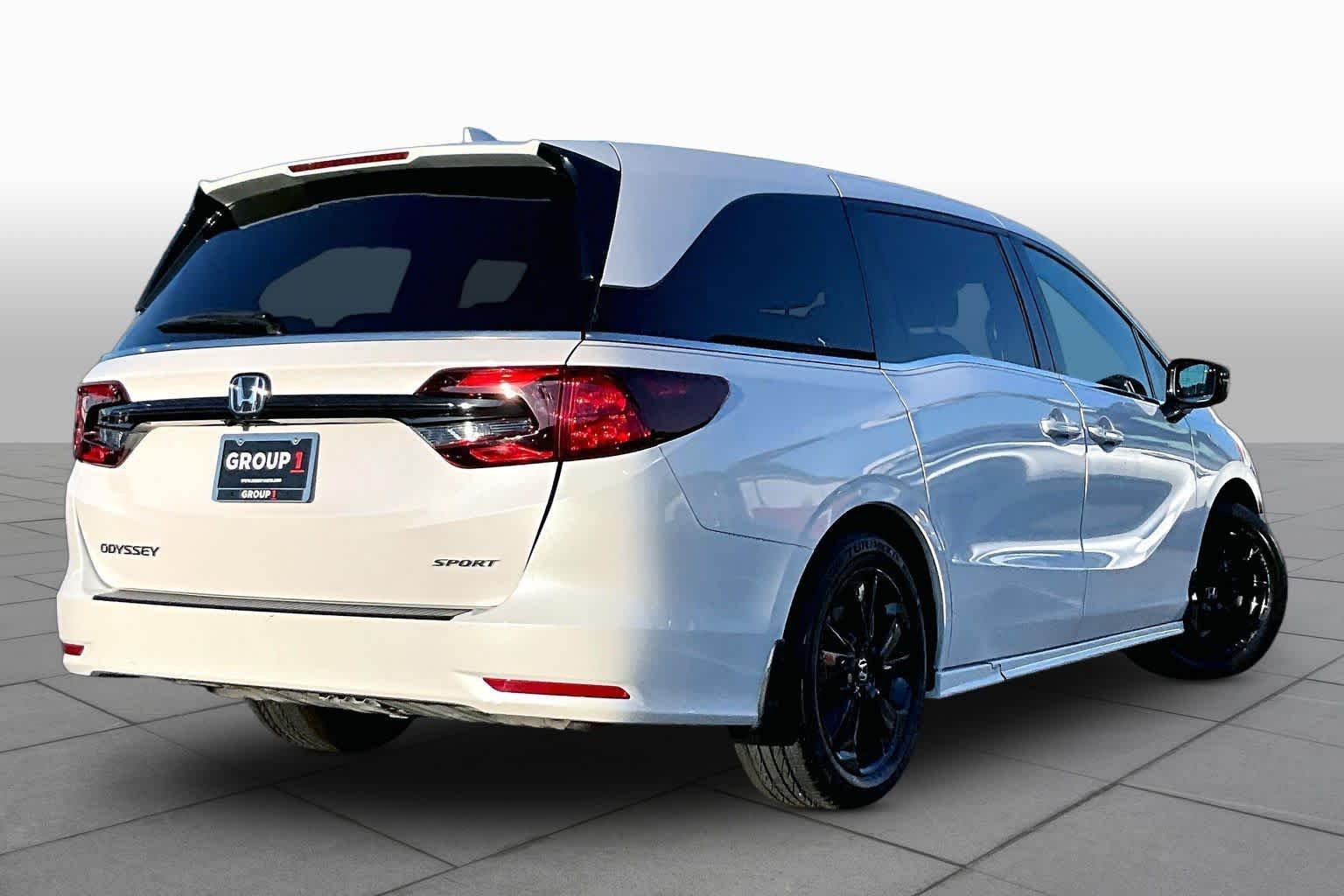 Used 2024 Platinum White Pearl Honda Sport image 13