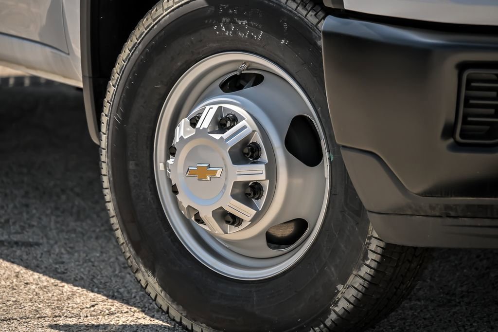 2025 Chevrolet Silverado 3500 HD Work Truck - Photo 4