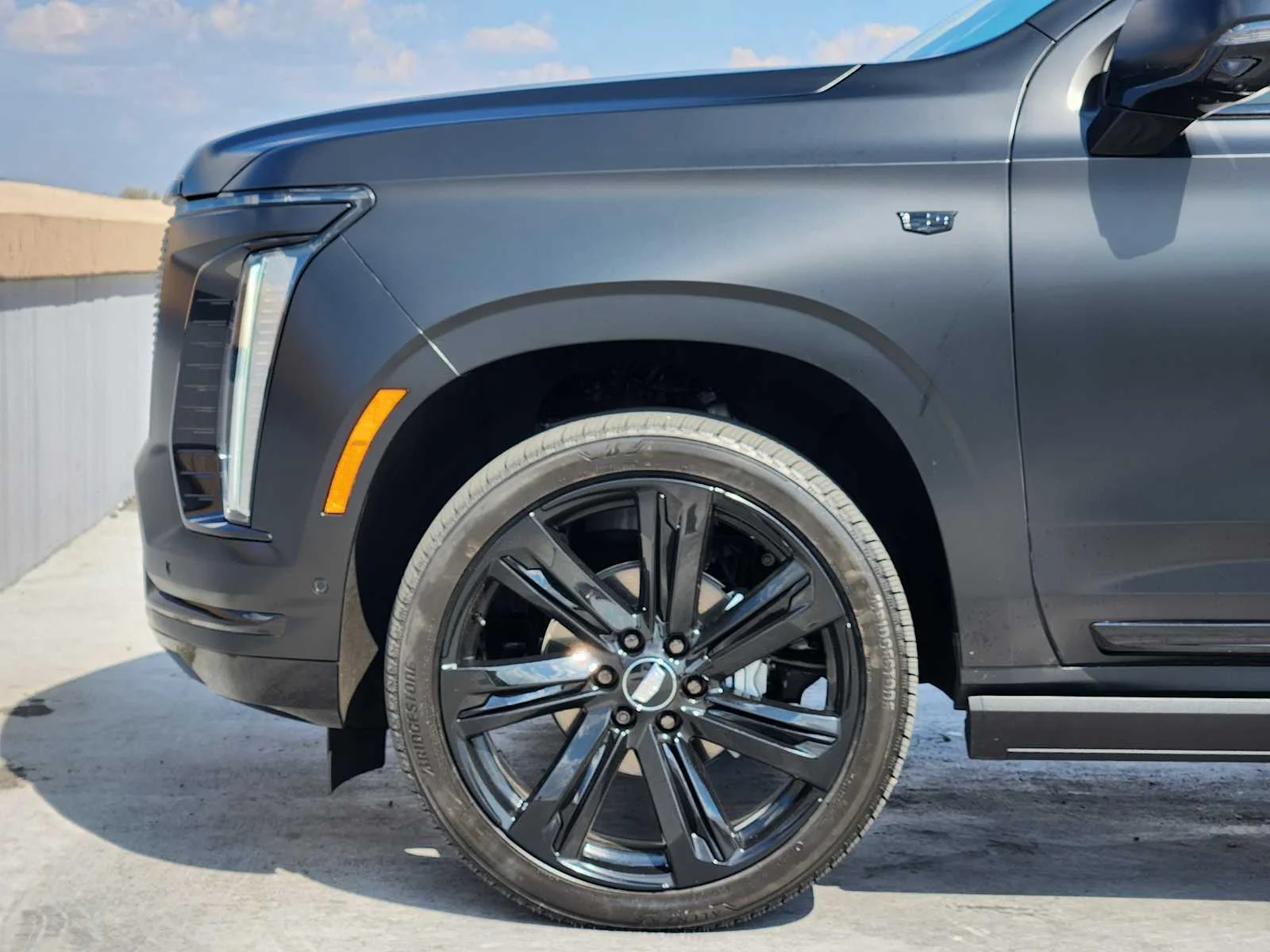 2026 Cadillac Escalade Sport - Photo 6