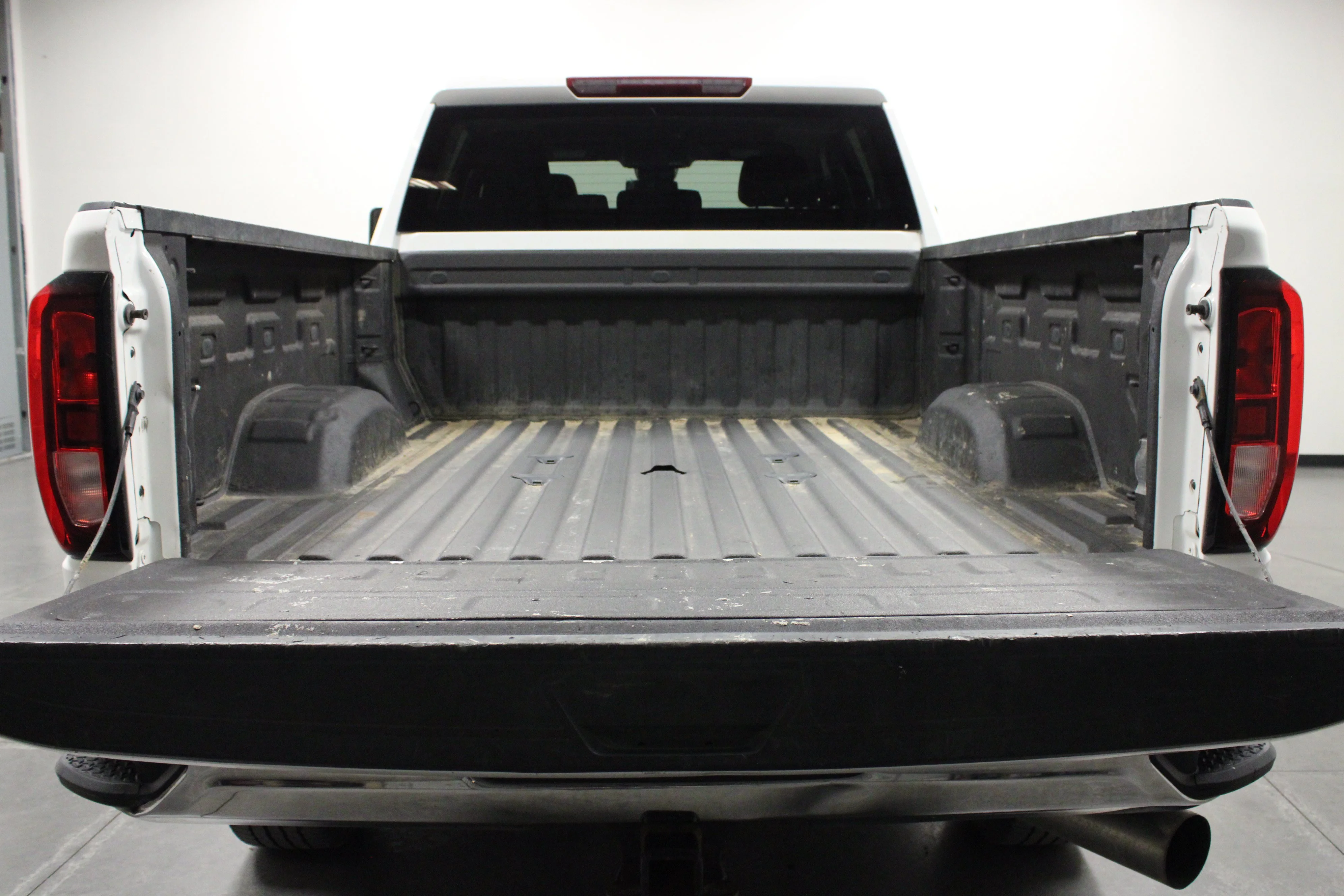 Used 2024 Summit White GMC Pro image 14