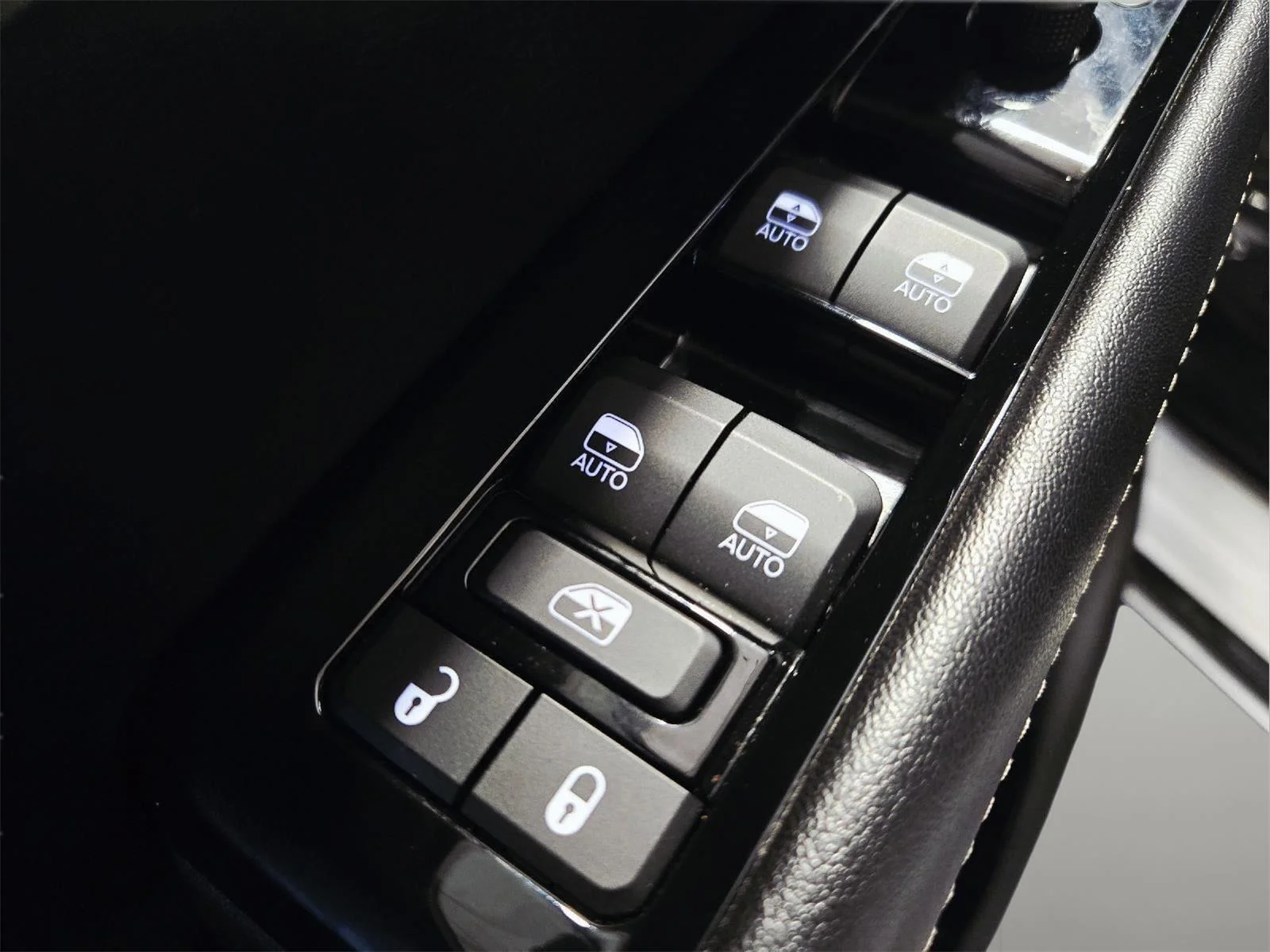 Used 2024 Bright White Clearcoat Jeep Series II image 19