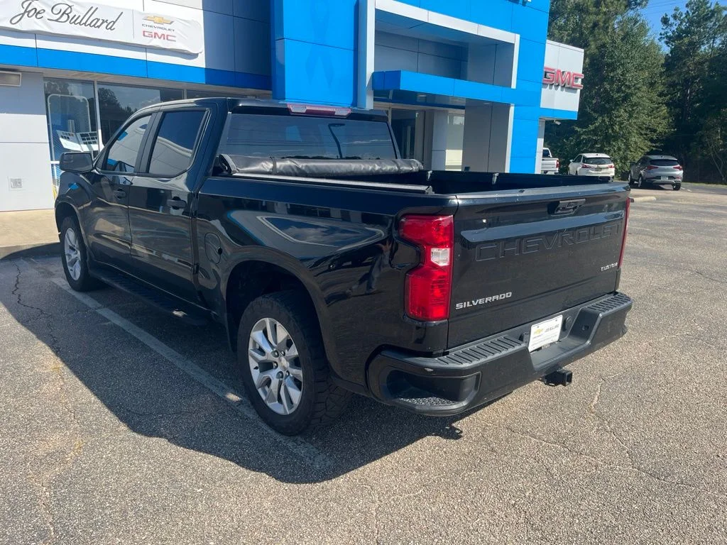 Used 2022 Black Chevrolet Custom image 2